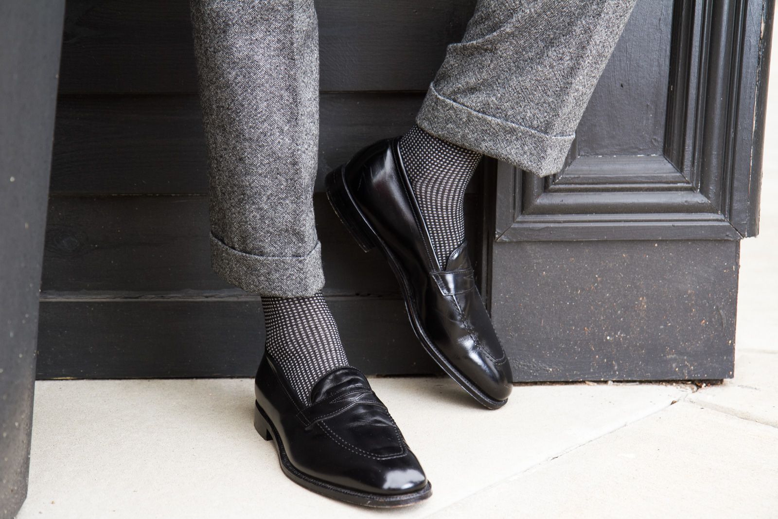 The Ultimate Guide to Choosing Formal Socks | King's Traders Dubai – KING'S
