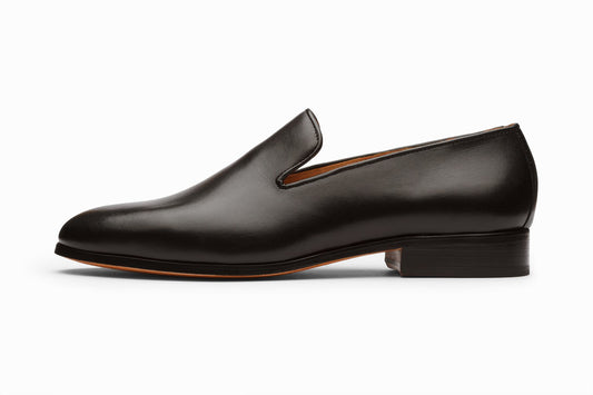 Venetian loafer black leather shoes, formal shoes for men in Dubai.