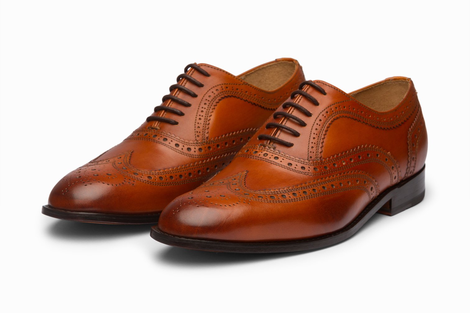 Tan hot sale wingtip shoes