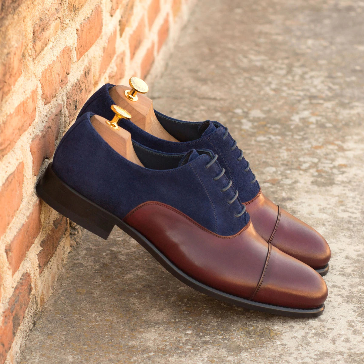 Toe cap oxford burgundy with luxury suede, formal shoes for men in Dubai.