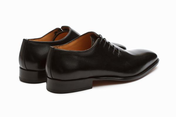 Plain Wholecut Oxford - Black (with side lacing)