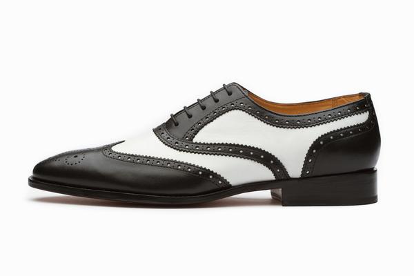 Spectator wingtip oxford black white, formal shoes for men in Dubai.